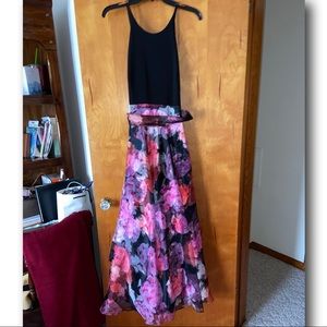 Gorgeous formal dress